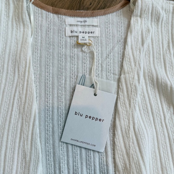 NWT BLU PEPPER Cream Ribbed Open Front Cardigan with Lace Trim Pockets Medium - Picture 3 of 7